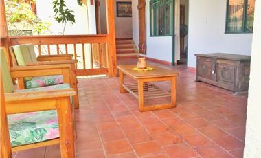 Maat vende Casa en el Condominio  Villeta 2.072m2 $ 1.000Millones