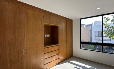 Casa en coto Soare, Solares