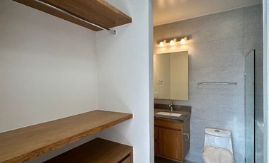 Casa en coto Soare, Solares