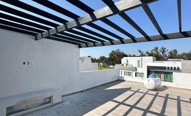 Casa en coto Soare, Solares