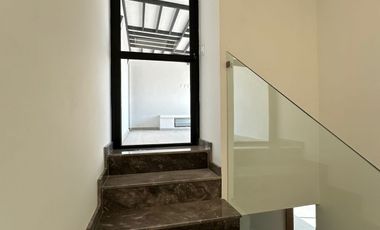 Casa en coto Soare, Solares