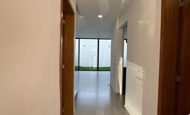 Casa en coto Soare, Solares