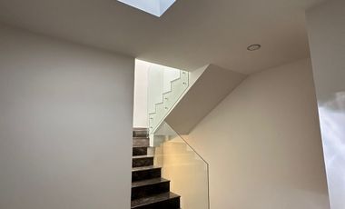 Casa en coto Soare, Solares