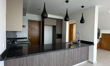 Casa en coto Zanthe, Solares