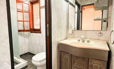 Casa en venta - 3 Dormitorios 3 Baños - 267mts2 - Cochera - Tolosa