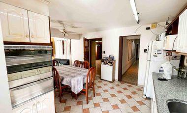 Casa en venta - 3 Dormitorios 3 Baños - 267mts2 - Cochera - Tolosa