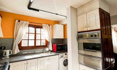 Casa en venta - 3 Dormitorios 3 Baños - 267mts2 - Cochera - Tolosa