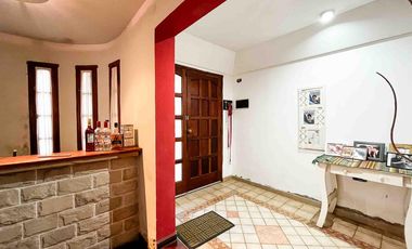 Casa en venta - 3 Dormitorios 3 Baños - 267mts2 - Cochera - Tolosa