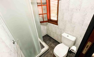 Casa en venta - 3 Dormitorios 3 Baños - 267mts2 - Cochera - Tolosa