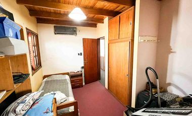 Casa en venta - 3 Dormitorios 3 Baños - 267mts2 - Cochera - Tolosa