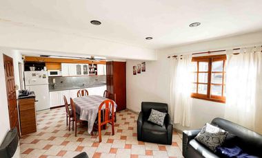 Casa en venta - 3 Dormitorios 3 Baños - 267mts2 - Cochera - Tolosa