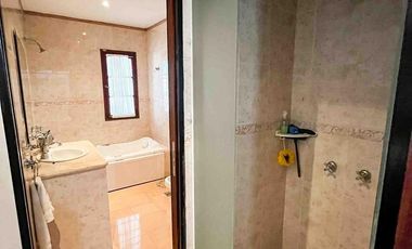 Casa en venta - 3 Dormitorios 3 Baños - 267mts2 - Cochera - Tolosa