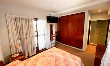 Casa en venta - 3 Dormitorios 3 Baños - 267mts2 - Cochera - Tolosa