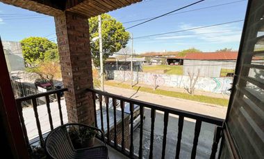 Casa en venta - 3 Dormitorios 3 Baños - 267mts2 - Cochera - Tolosa