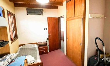 Casa en venta - 3 Dormitorios 3 Baños - 267mts2 - Cochera - Tolosa