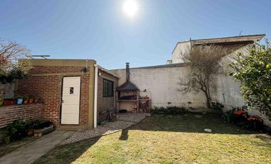 Casa en venta - 3 Dormitorios 3 Baños - 267mts2 - Cochera - Tolosa