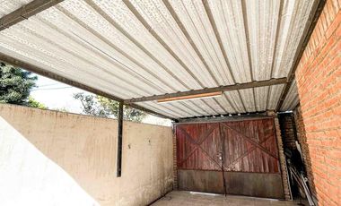 Casa en venta - 3 Dormitorios 3 Baños - 267mts2 - Cochera - Tolosa