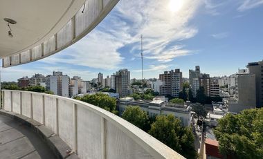 Departamento venta en  Centro, Rosario Triplex 4 dormitorios c/balcón