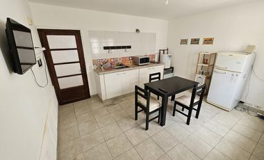 En alquiler dpto. de 1 dorm. en Buenos Aires 586