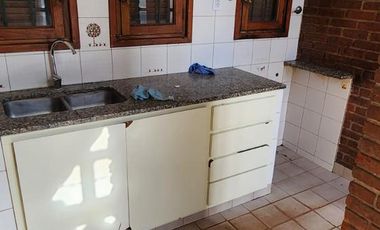 Casa en Los Olmos y Los Eucaliptos