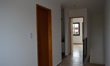 VENTA DUPLEX A ESTRENAR 2 DOR   OFICINA. OPORTUNIDAD