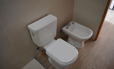 VENTA DUPLEX A ESTRENAR 2 DOR   OFICINA. OPORTUNIDAD