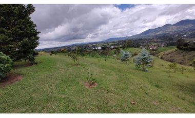 Venta Lote Casa Zona Alta Valorización Buen Area y Vistas Capiro