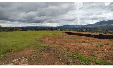 Venta Lote Casa Zona Alta Valorización Buen Area y Vistas Capiro