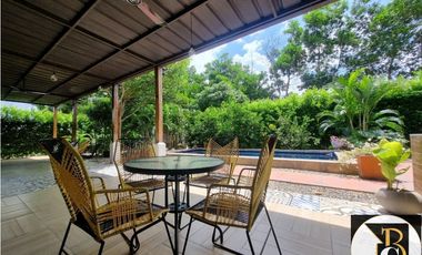 SE VENDE CASA CAMPESTRE EN VILLAS DEL PALMAR, YOPAL