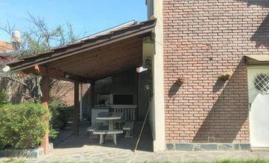 Casa  en Venta - 2 dormitorios 1 baño - 410mts2 - El Jagüel
