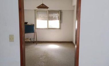 Departamento de 3 amb. c/cochera