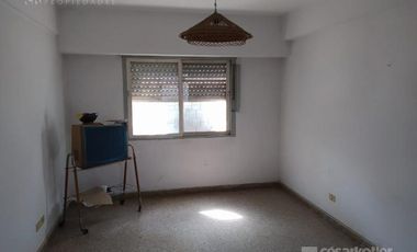 Departamento de 3 amb. c/cochera