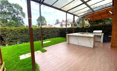 VENTA DE CASA EN CERROS DE PROVENZA, 214 M2 POR $1.285'000.000