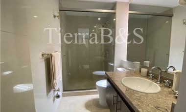 VENTA DE CASA EN CERROS DE PROVENZA, 214 M2 POR $1.285'000.000