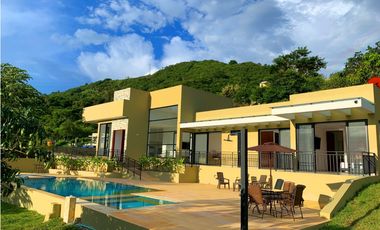 VENTA DE CASA EN ANAPOIMA, LOTE DE 600 M2 POR $1.500'000.000