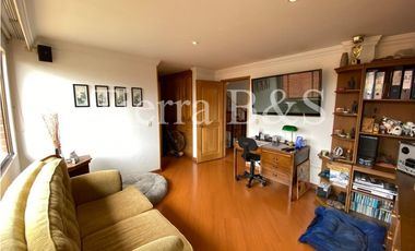 Casa en venta por $600.000.000 COP, 225 m2, tres niveles, esquinera