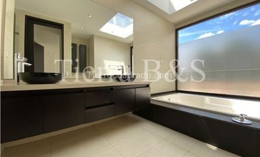 ARRIENDO DE CASA EN SAN JOSÉ DE BAVARIA, LOTE 800 M2 POR $16'000.000