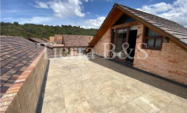 ARRIENDO DE CASA EN SAN JOSÉ DE BAVARIA, LOTE 800 M2 POR $16'000.000