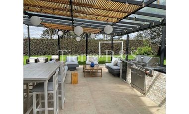 ARRIENDO DE CASA EN SAN SIMÓN, 500 M2 POR $14'000.000