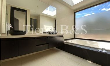 ARRIENDO DE CASA, SAN JOSÉ DE BAVARIA, LOTE DE 800 M2 POR $16 MILLONES