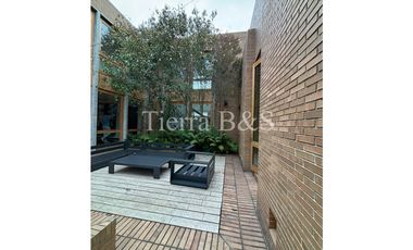 ARRIENDO DE CASA EN SAN SIMÓN, LOTE DE 1400 M2 POR $20'000.000