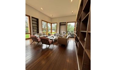 ARRIENDO DE CASA EN SAN SIMÓN, LOTE DE 1400 M2 POR $20'000.000