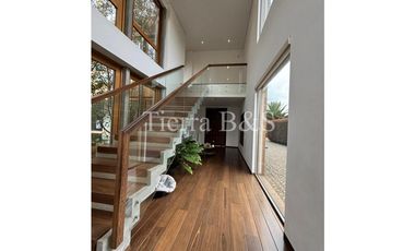 ARRIENDO DE CASA EN SAN SIMÓN, LOTE DE 1400 M2 POR $20'000.000