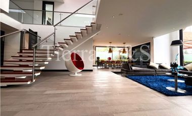 VENTA DE CASA EN SAN JOSÉ DE BAVARIA, LOTE 1300M2 POR $3.100'000.000
