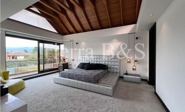 VENTA DE CASA EN SAN JOSÉ DE BAVARIA, LOTE 1300M2 POR $3.100'000.000
