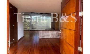 ARRIENDO DE AMPLIA CASA EN SAN SIMÓN, 336 M2 $13'900.000