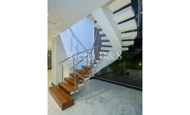 ARRIENDO DE LUJOSA CASA EN SAN SIMÓN, 470 M2 POR $17,5 Millones