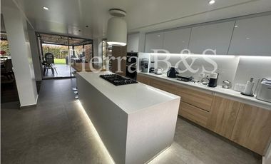 VENTA DE CASA EN SAN SIMÓN, 400 M2 POR $2.750 Millones