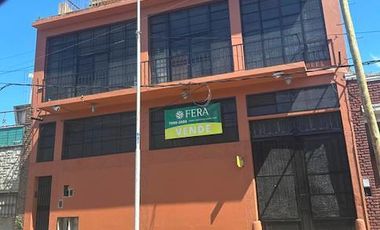 Venta galpón con departamento de 4 ambientes en Dock Sud (29824)