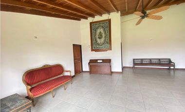 VENTA DE FINCA EN CALARCA VIA BARCELONA QUINDIO